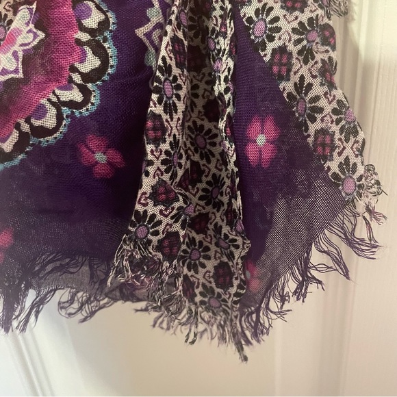 Vera Bradley Sheer Purple Pattern Scarf with Fringe Detail - Picture 6 of 6